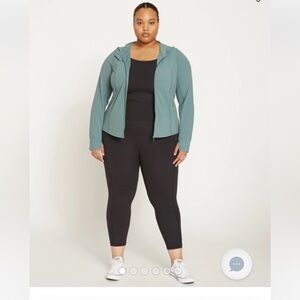 NWT Next to naked cropped pocket leggings in size large (22/24)